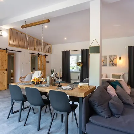 別荘 Staymoovers - Secret Loft W Poblizu Krakowa